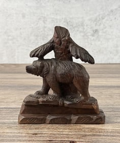 Black Forest Carved Bear Chillon Bookend