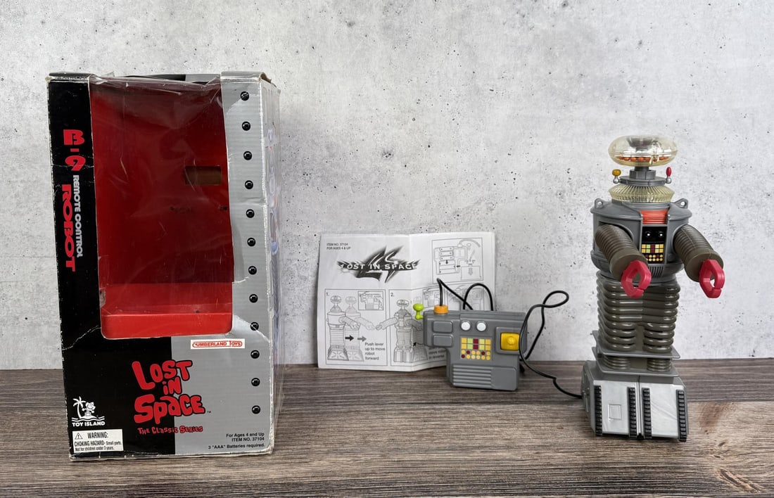 Toy Island B9 Lost in Space Remote Control Robot (1 of 13)