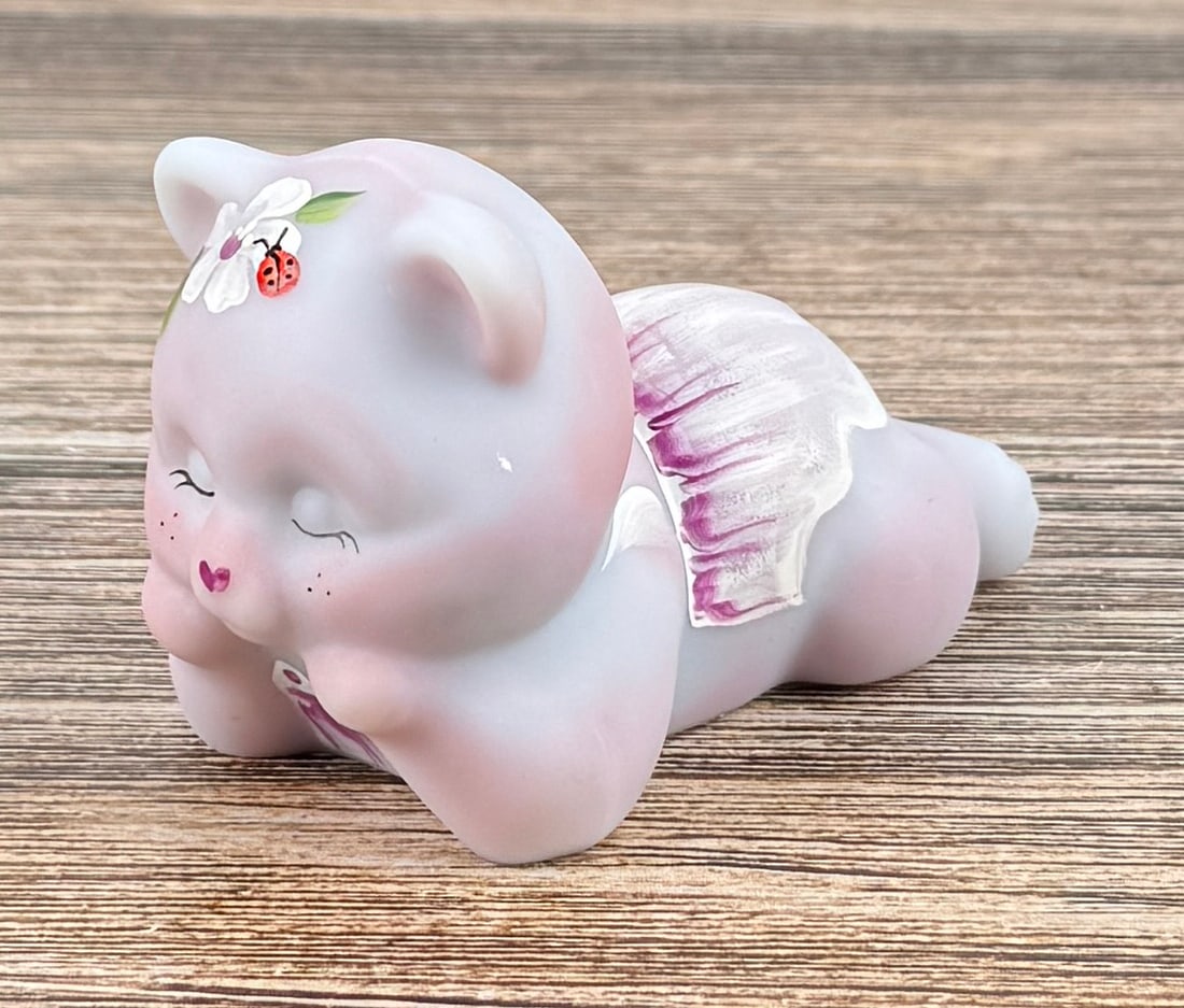 2005 Fenton Glass Blue Burmese Bear Paperweight (1 of 5)