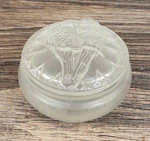 Consolidated Satin Glass Love Birds Powder Box