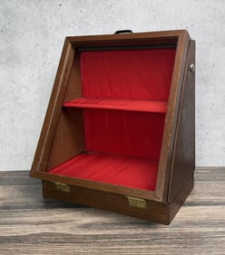 Locking Counter Top Display Case