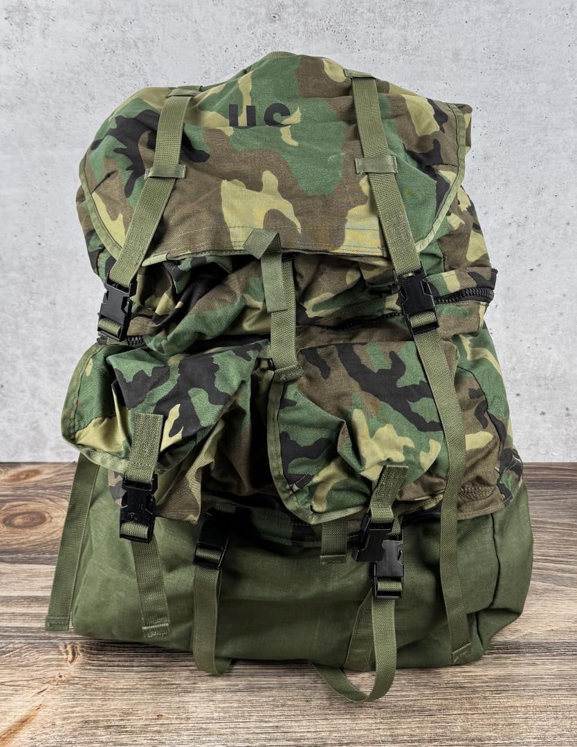 Woodland Camo Equipment Bag Assault Pack: Nice example