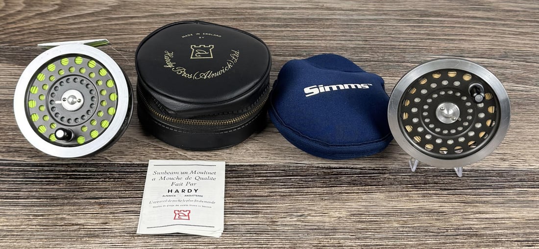 Hardy Brothers Sunbeam 7/8 Fly Fishing Reel: Lot includes extra spool and reel cases.