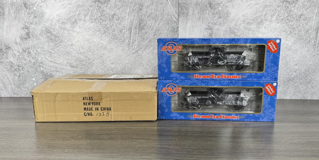 Atlas O Scale Indian Refining Railroad Tank Cars: Two total- #3004811-1, #3004811-2