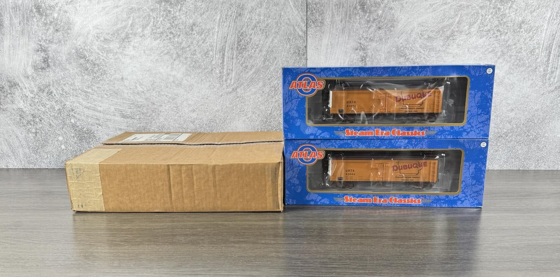 Atlas O Scale 36" Wood Reefer Railroad Train Cars: Two total- #3002411-4, #3002411-3