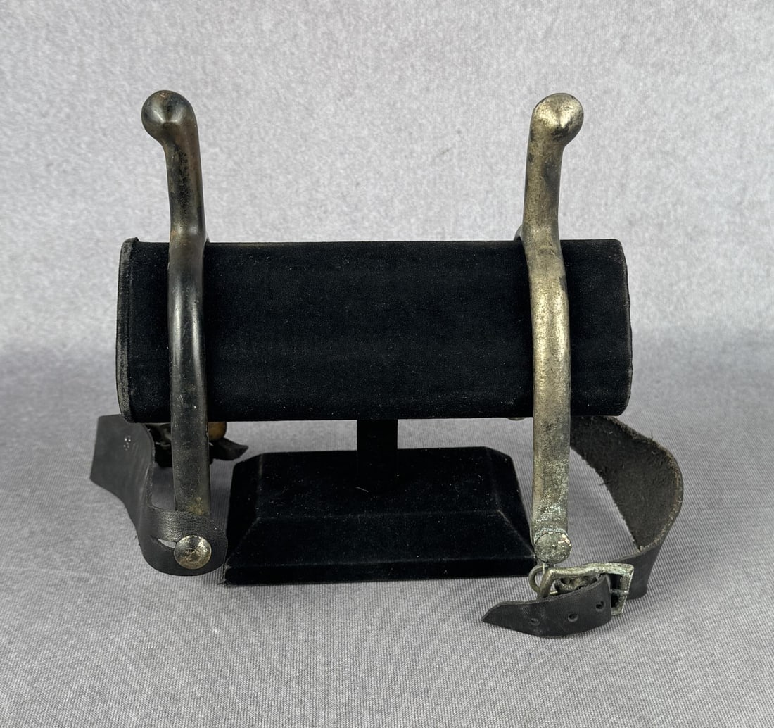 WWI WW1 August Buermann US Cavalry Spurs: Nice set.