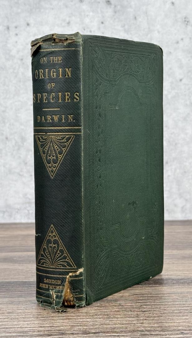 On The Origin of Species Charles Darwin: London: John Murray, 1860. Second edition, second issue ("Fifth Thousand"). 8vo. ix, (i), 502, 32 pp. (ads, dated January 1860), including half-title. With one folding lithographic chart. Publisher's