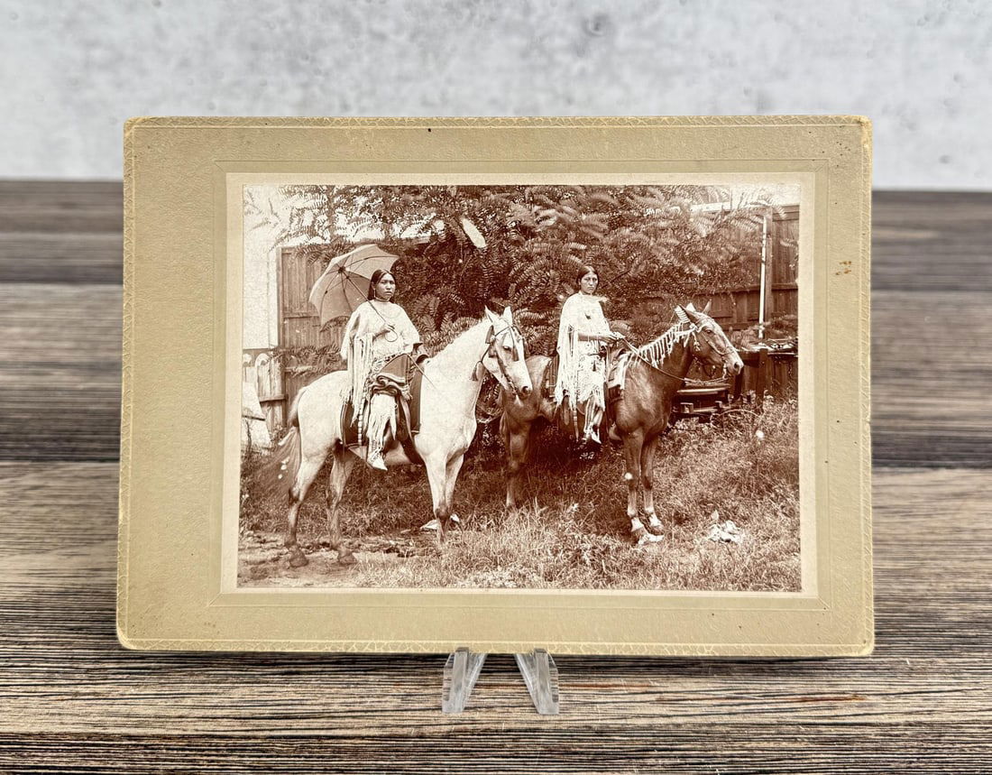 Sioux Native American Indian Women Photo (1 of 3)