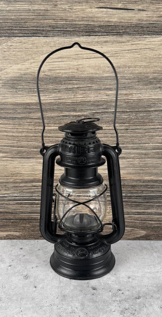 Feuerhand 275 Baby German Army Kerosene Lantern: Nice example.