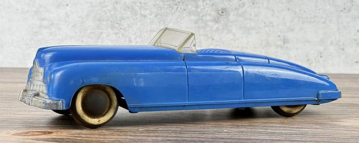 Saunders Sportster Wind Up Car