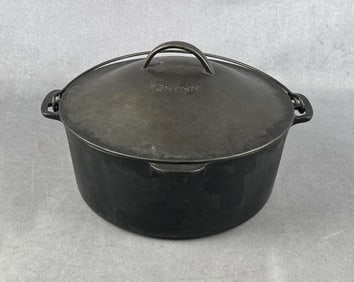Wagner #9 Cast Iron Round Roaster Dutch Oven