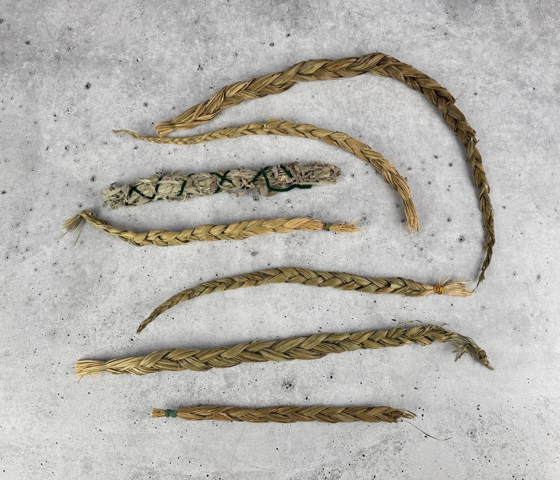 Native American Indian Sweet Grass Sage: Nice grouping