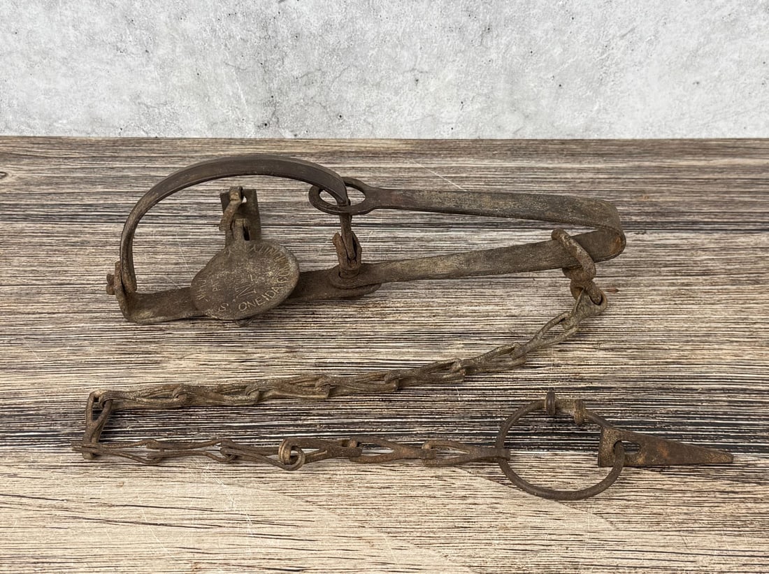 S. Newhouse Oneida Community 1 1/2 Trap: Readable spring. 1902 patent.