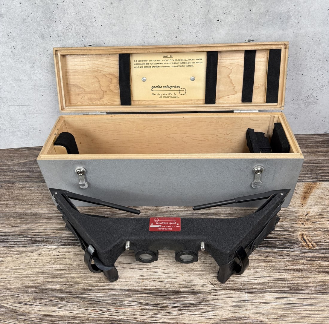 Gordon Enterprises Steroscope Type F-71: Nice example in box.