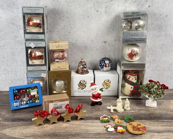 Vintage Christmas Ornaments and Accessories