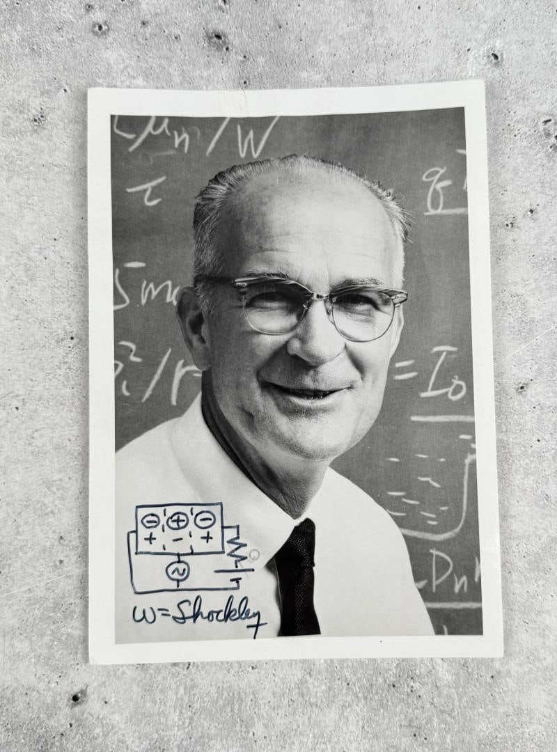 William Bradford Shockley Physicist Signed Photo: 5" by 7". William Bradford Shockley (February 13, 1910 ? August 12, 1989) was an American physicist, electrical engineer, and inventor. He was the manager of a research group at Bell Labs that include