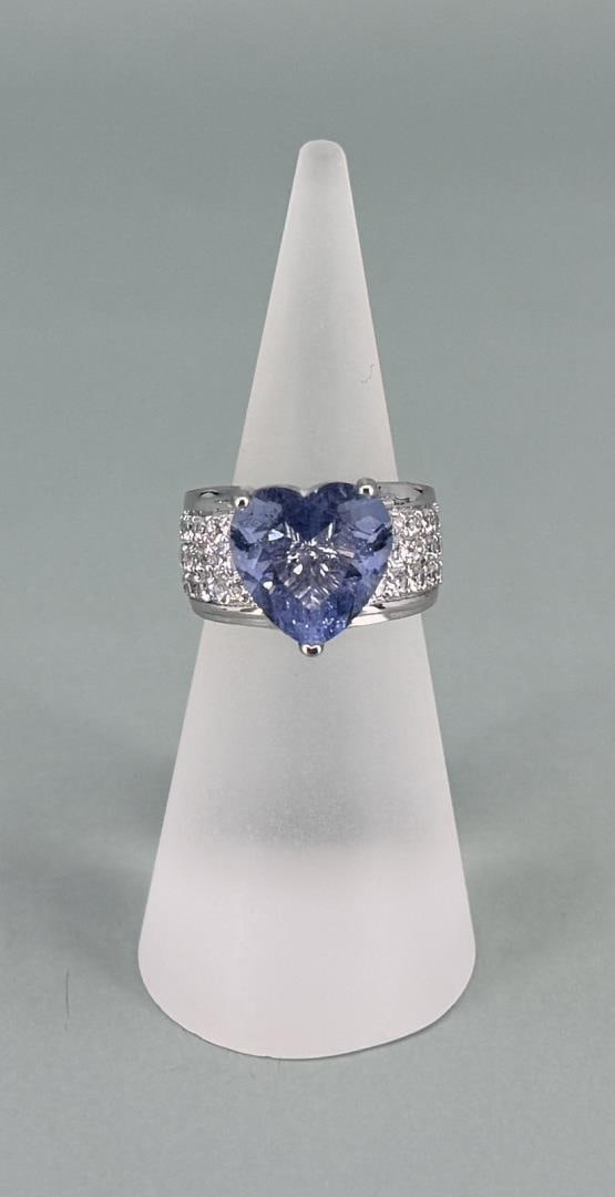 Bella Luce Sterling Silver Tanzanite Ring (1 of 6)
