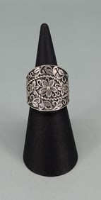 Sterling Silver Floral Design Ring