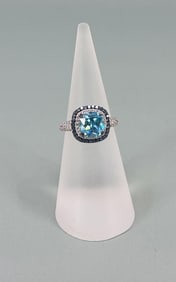 YGI Sterling Silver Blue Topaz Ring