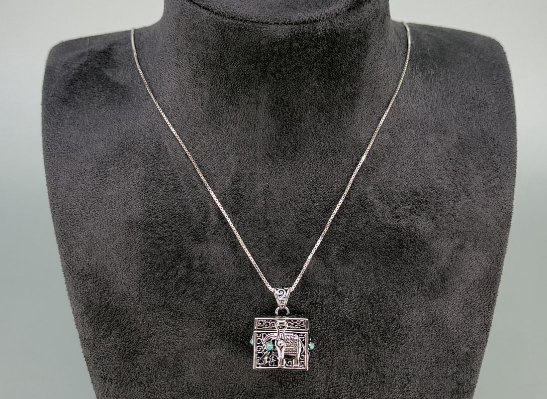 Bella Luce Sterling Luce Prayer Box Pendant: 16" long. 16.64 grams.