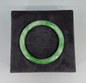 Chinese Green Jade Bangle Bracelet