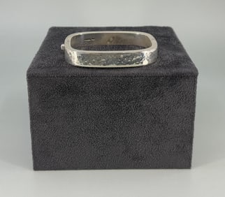 Mexico Hammered Sterling Silver Hinged Bracelet