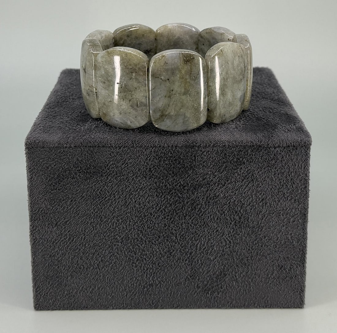 Labradorite Bracelet (1 of 4)