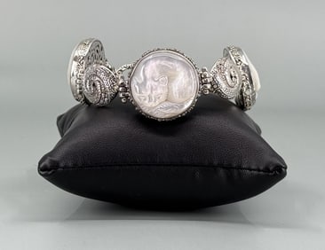 Sarda Sterling Silver Cat Mother of Pearl Bracelet