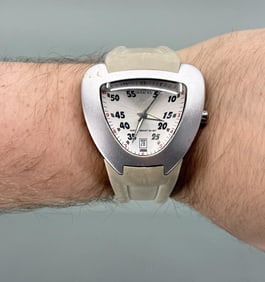 Invicta Modernist Retro 9884 Watch