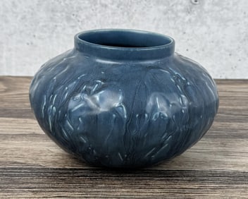 1923 2693 Arts & Crafts Rookwood Art Pottery Pot