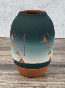 Lakota Sioux Anne Swallow Pottery Vase