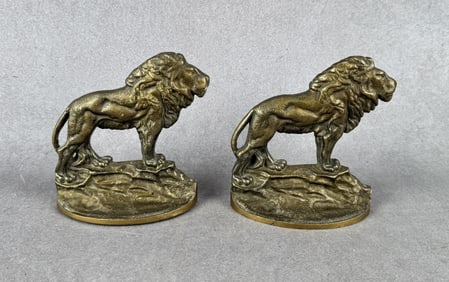 ET Pybus Co Cast Brass Lion Bookends