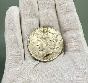 1923 S Silver Peace Dollar