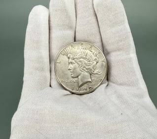 1922 S Silver Peace Dollar