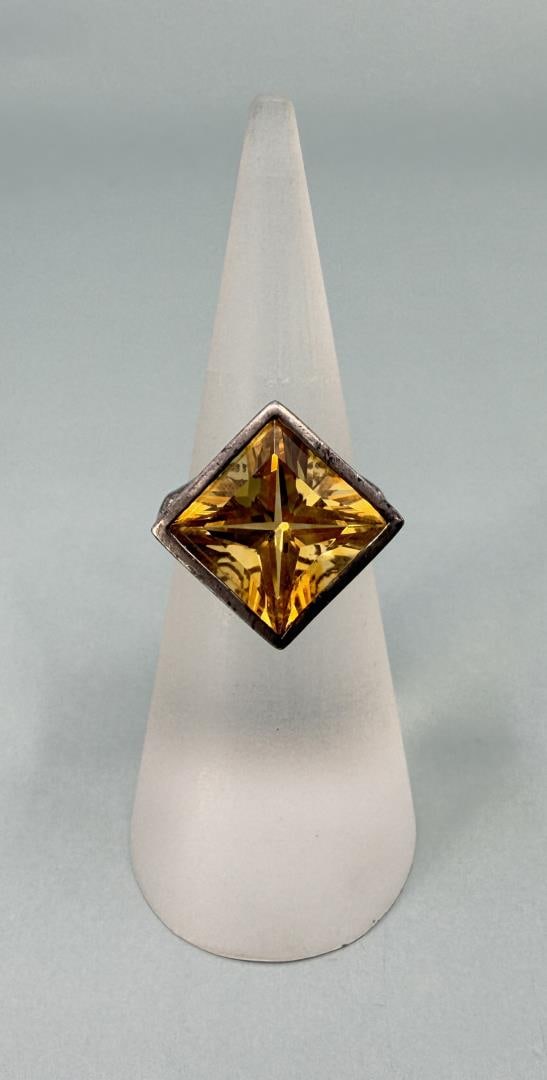 Sterling Silver Citrine Ring (1 of 6)