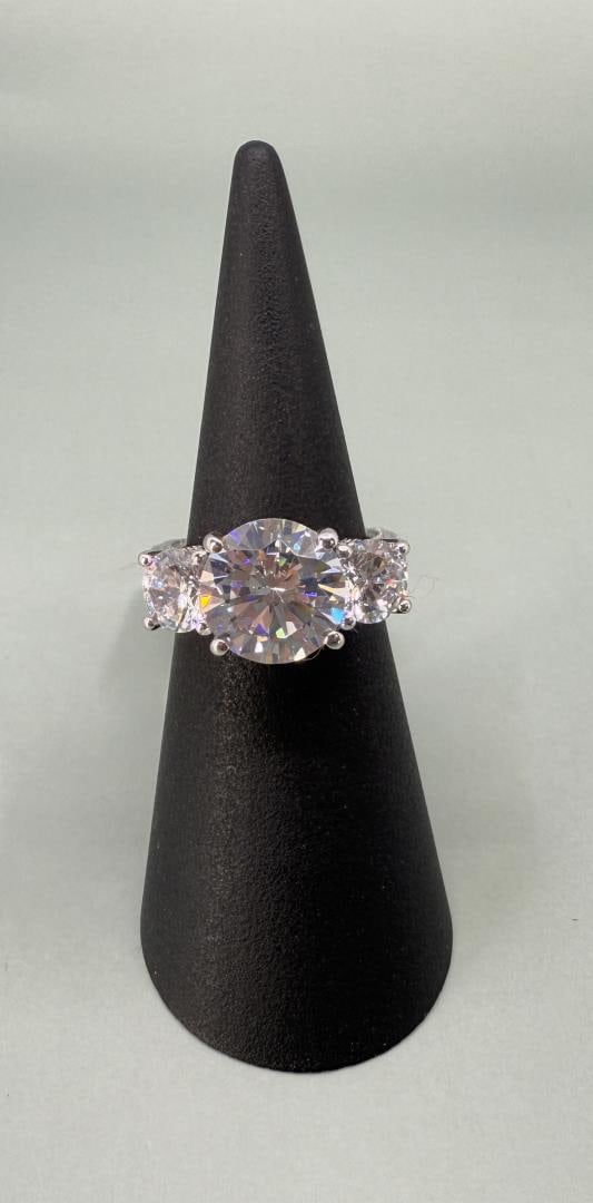 Bella Luce Sterling Silver CZ Ring (1 of 5)