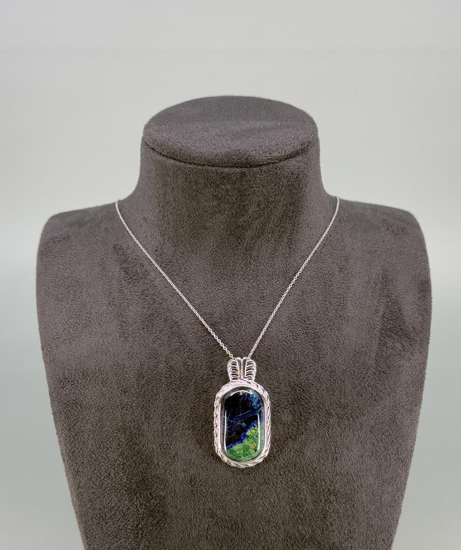 Bella Luce Southwest Style Sterling Necklace: 10 1/2" long. 12.07 grams.