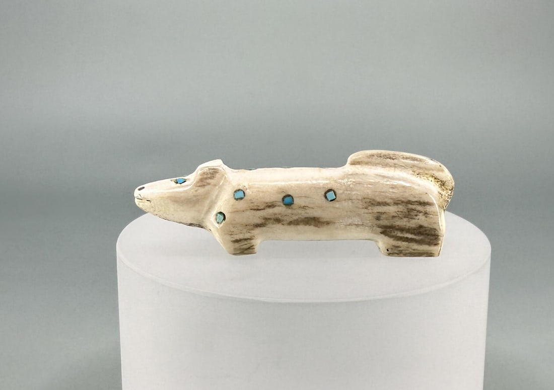 Zuni Carved Antler Coyote Fetish (1 of 4)