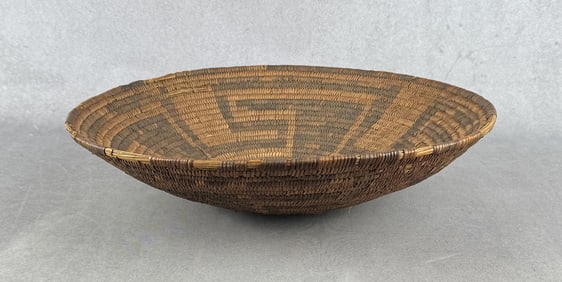 Large Pima Native American Indian Basket