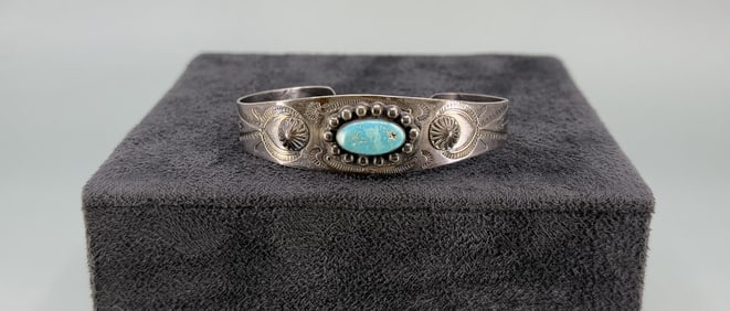 Old Pawn Navajo Sterling Silver Turquoise Bracelet