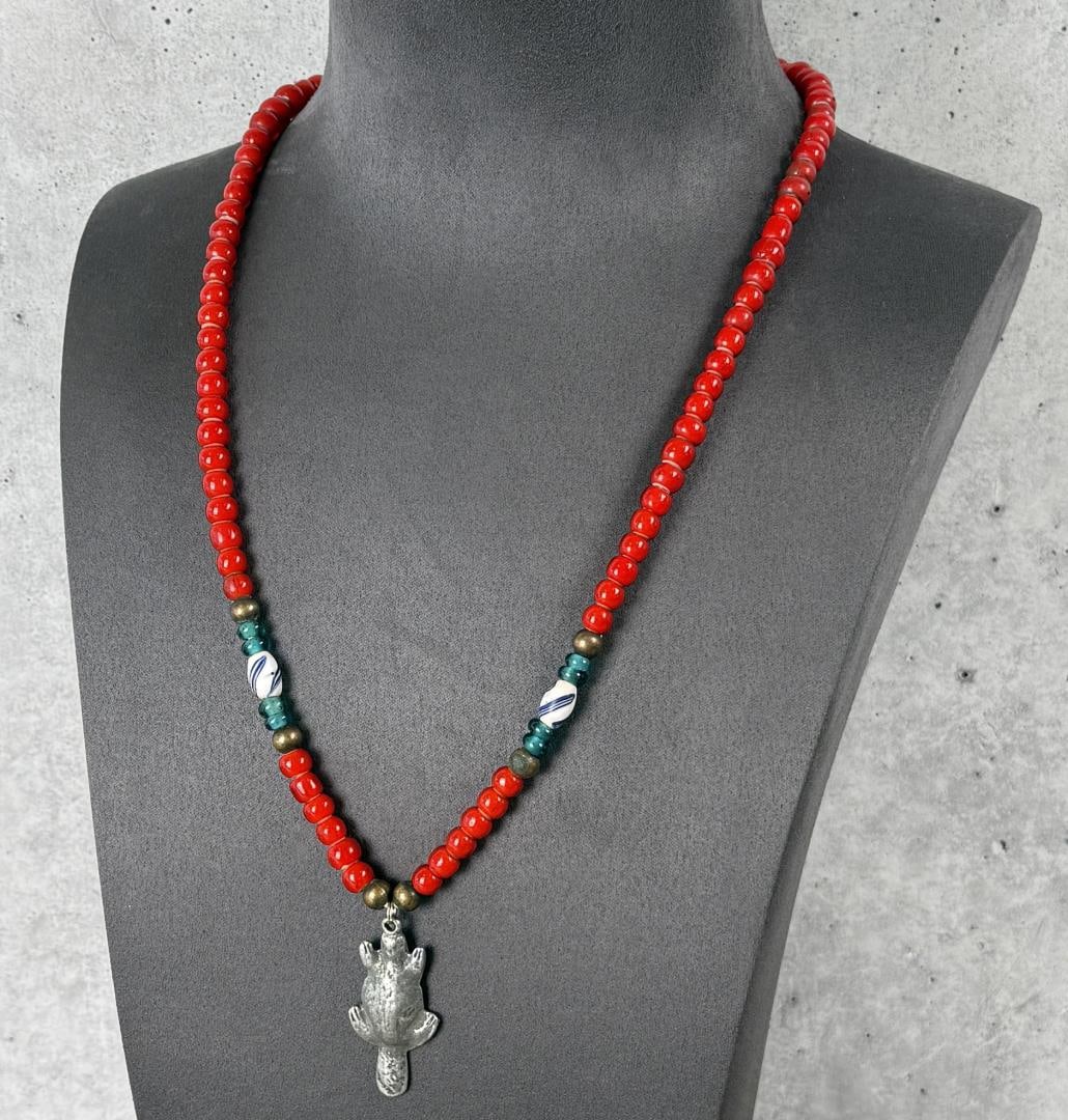 Hudsons Bay Red White Heart Trade Beads: Comes with Beaver Pendant. 15 1/8" long closed.
