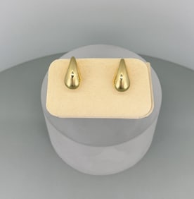 18K Gold Tear Drop Earrings