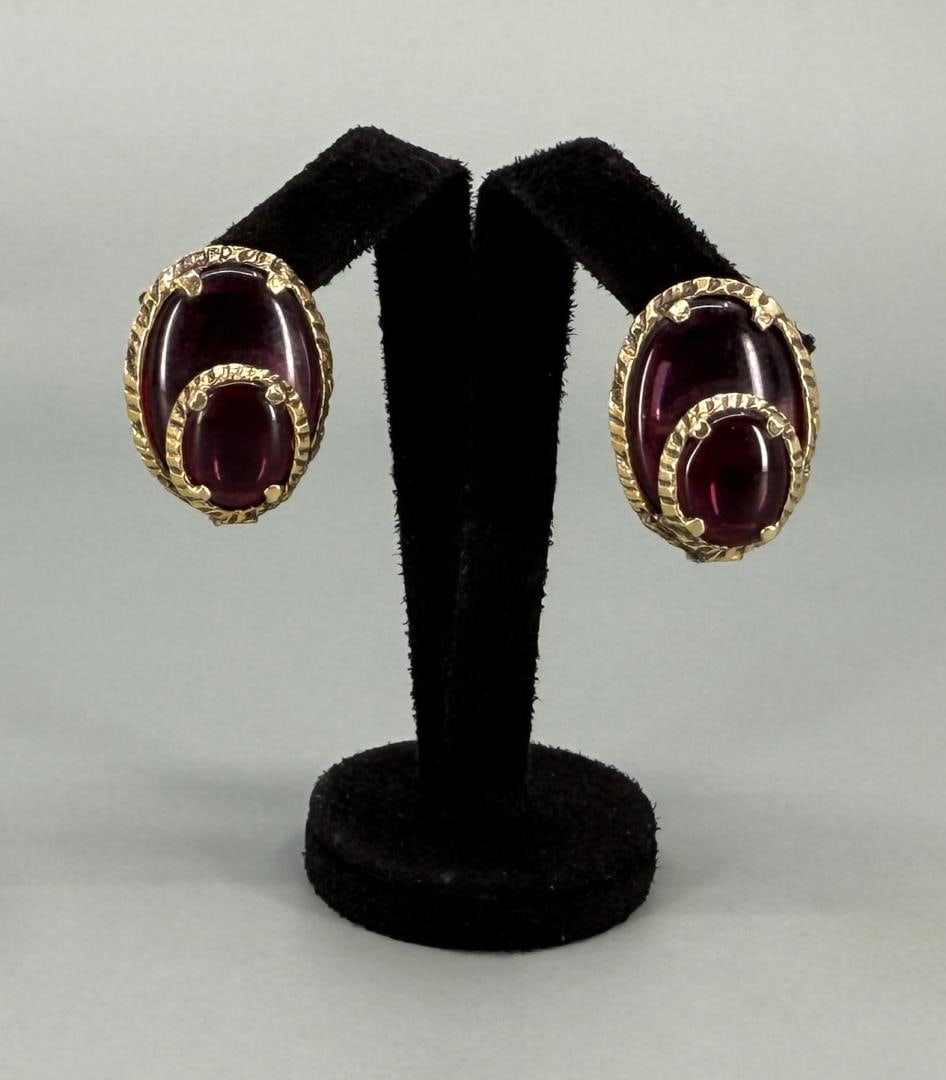 Crown Trifari Philippe Renaissance Earrings: 7/8" long