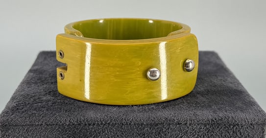 Chunky Green Bakelite Bracelet