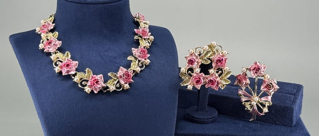 Costume Jewelry Necklace Brooch Set