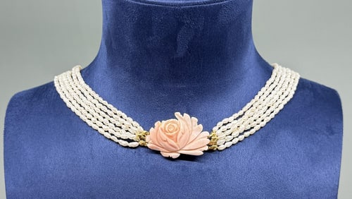 Mother of Pearl Freshwater Pearl Necklace