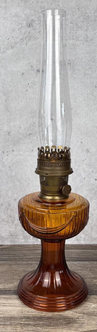 Aladdin Lincoln Drape Kerosene Lamp: Nice example.