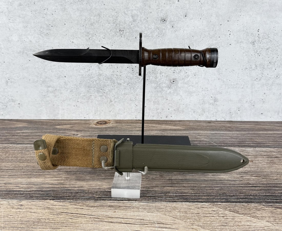 Italian M4 M1 Carbine Bayonet A.E.T.: Dated 1959.