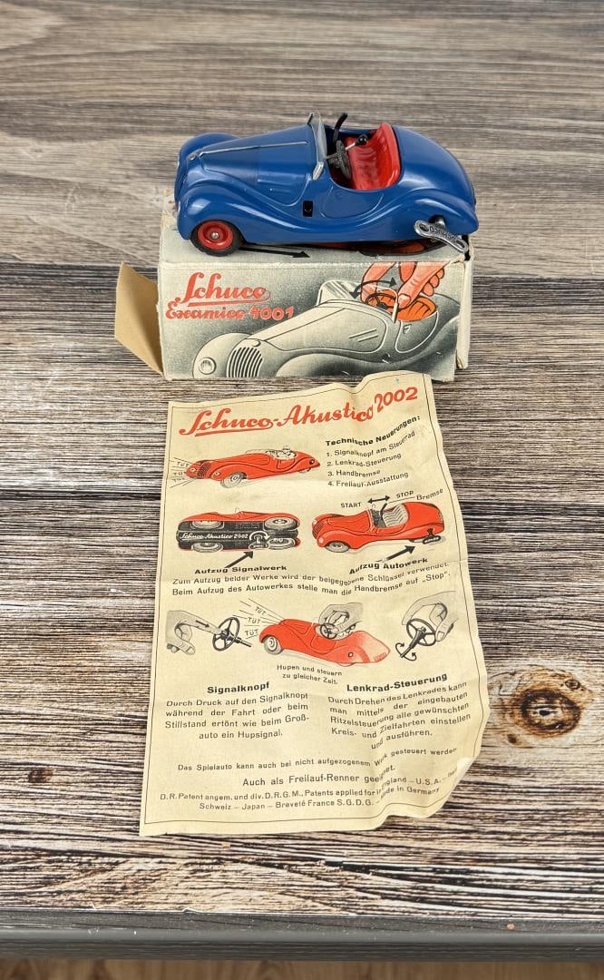 Schuco Examico 4001 Wind Up Toy Car: Working in original box.