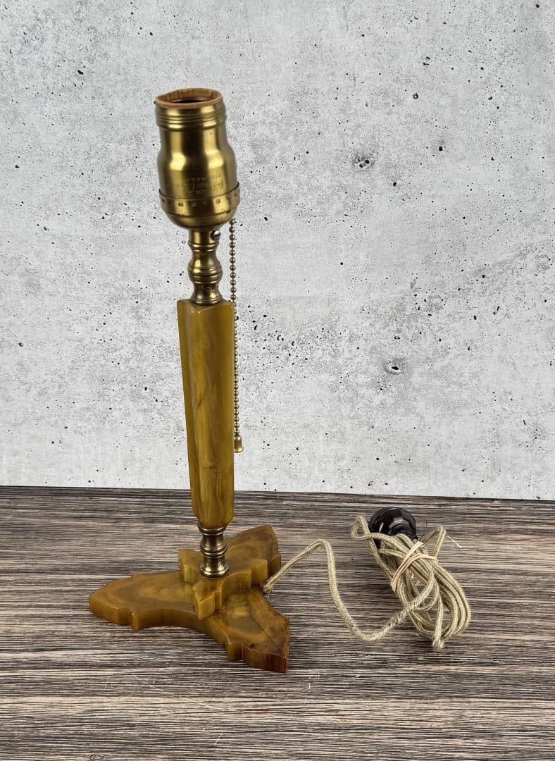 Art Deco Butterscotch Bakelite Table Lamp: 11 1/2" tall, 4 1/2" diameter.